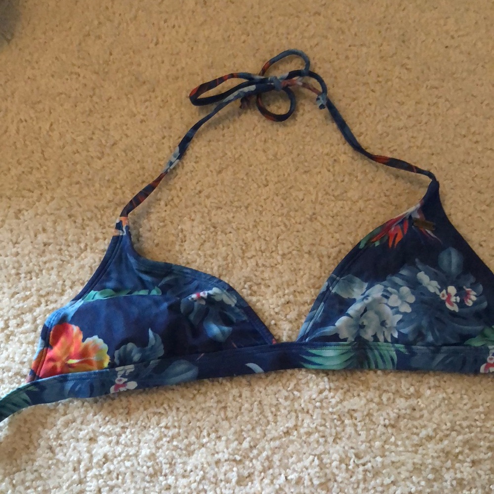 Surfer bikini